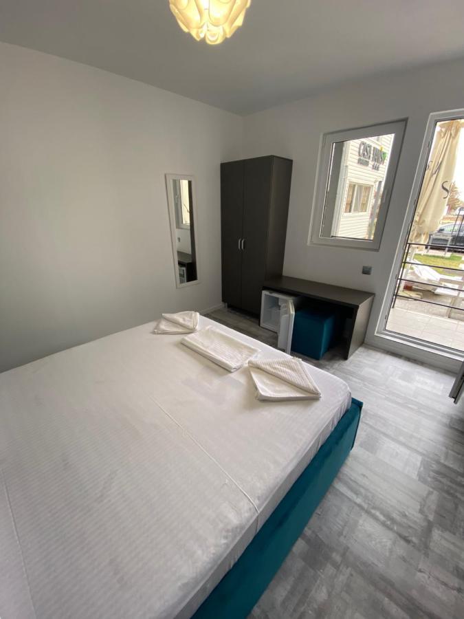 Vila Yanis Vama Veche Exteriör bild